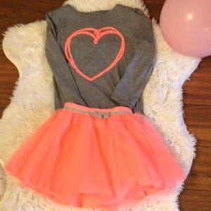 HOST PIC!!!! 👯‍♀️🥳🥳😍🥰Girls top and skirt🥯🍡